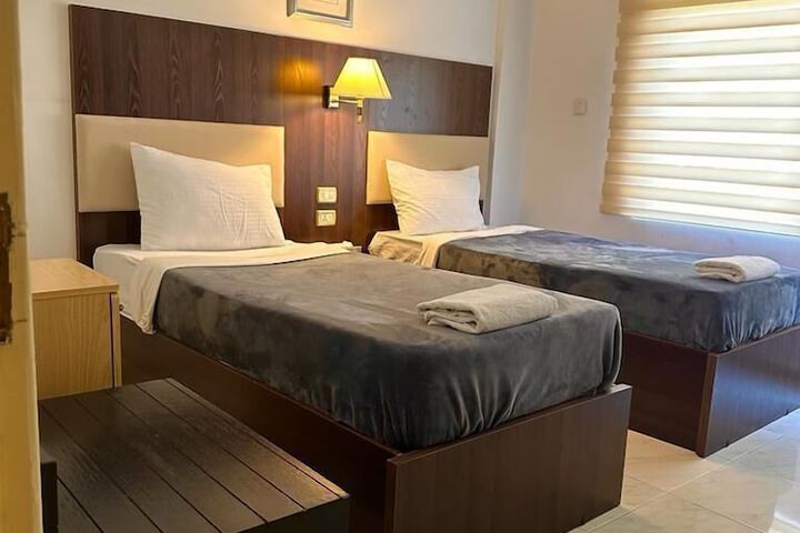 Room 6 of 58