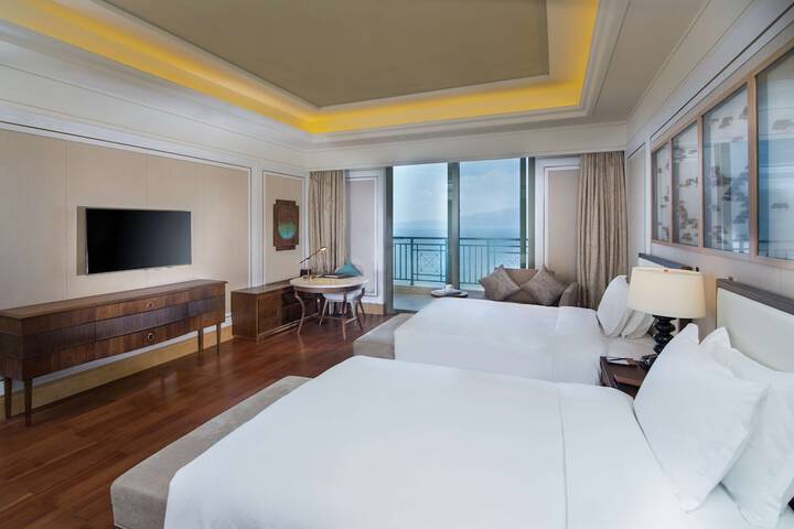 Room 15 of 114