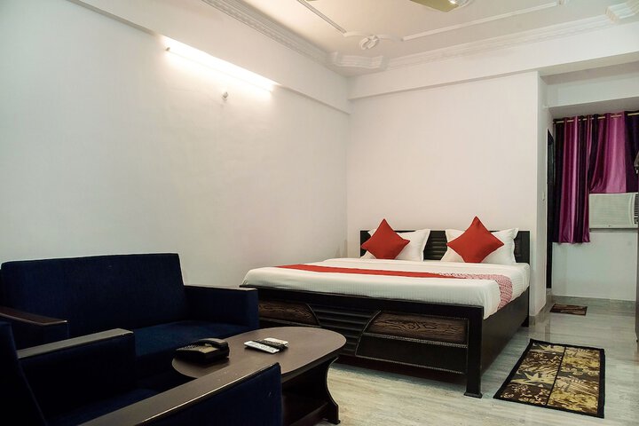 Room 7 of 10
