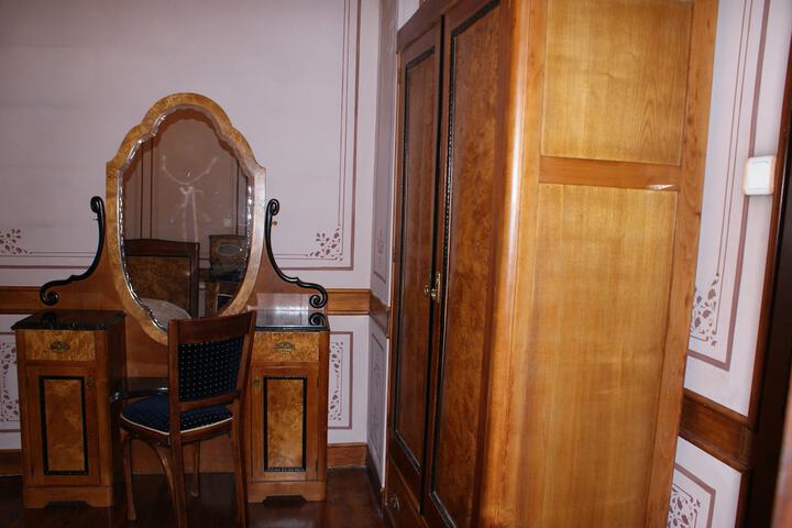 Room 20 of 79