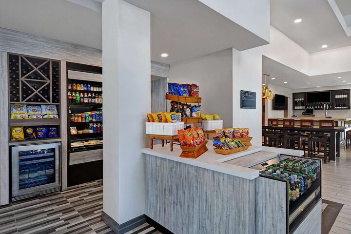 Snack bar