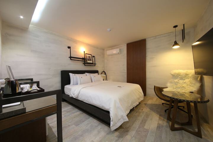 Room 26 of 70