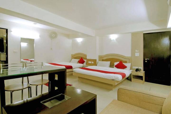 Room 5 of 33