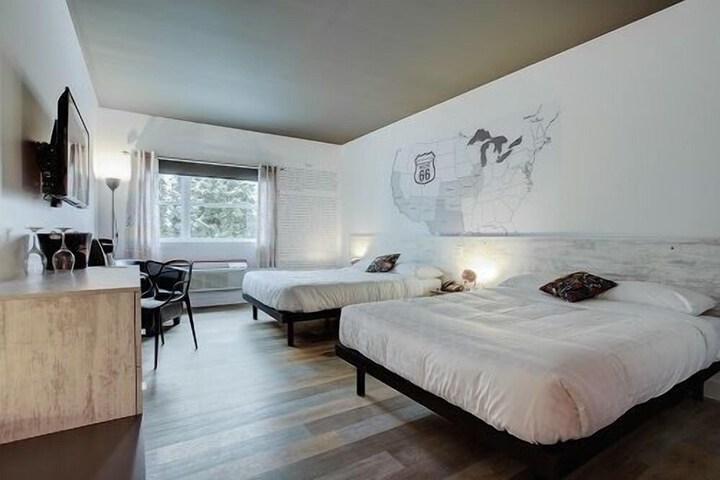 Room 10 of 50