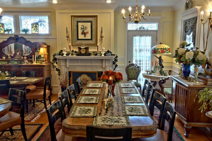 Breakfast/Coffee Service 136 of 171