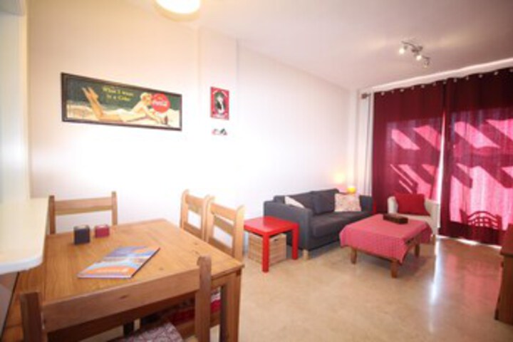 Room 9 of 29
