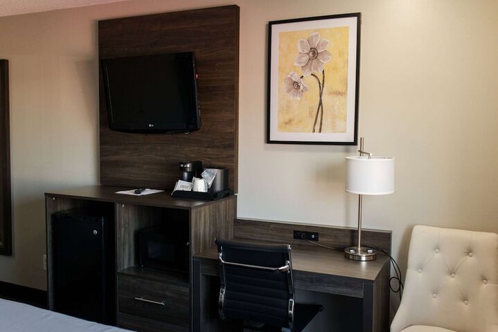Room 17 of 36