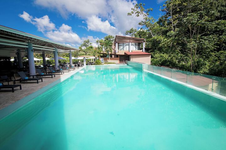 Pool 77 of 230