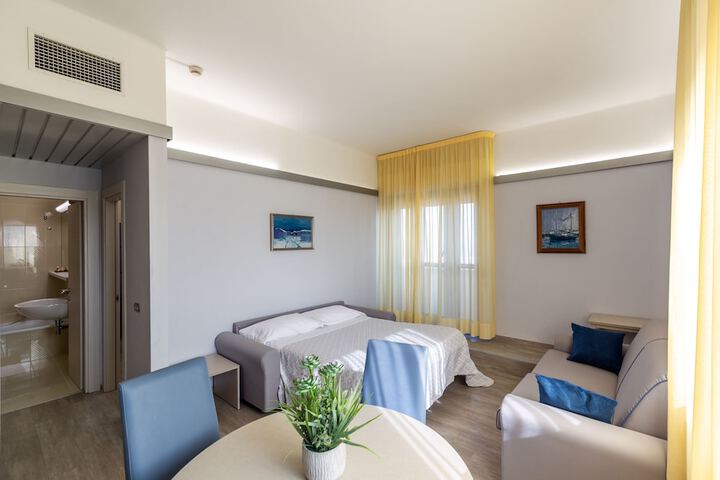 Room 26 of 41