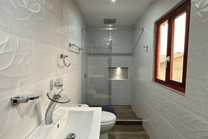 Room 10 of 21