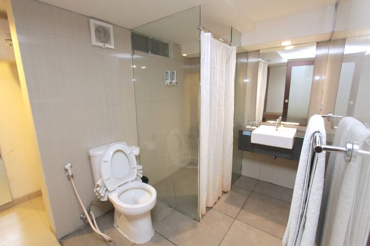 Room 6 of 39