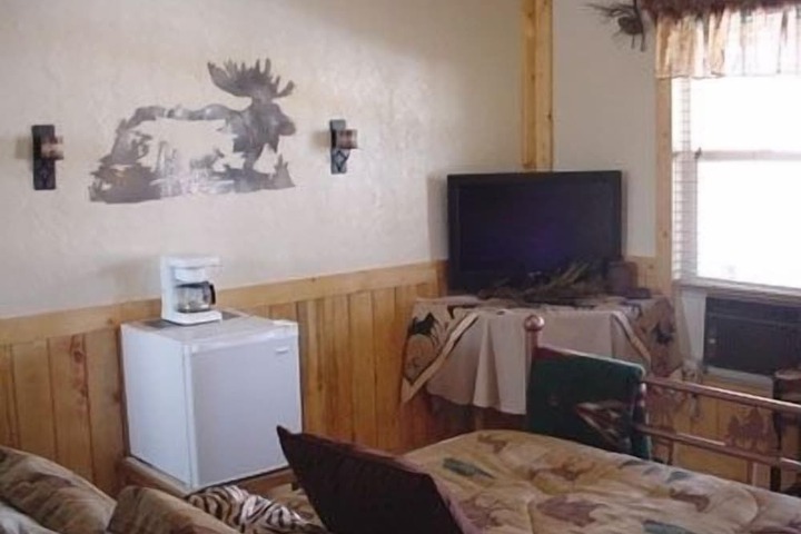 Room 10 of 128