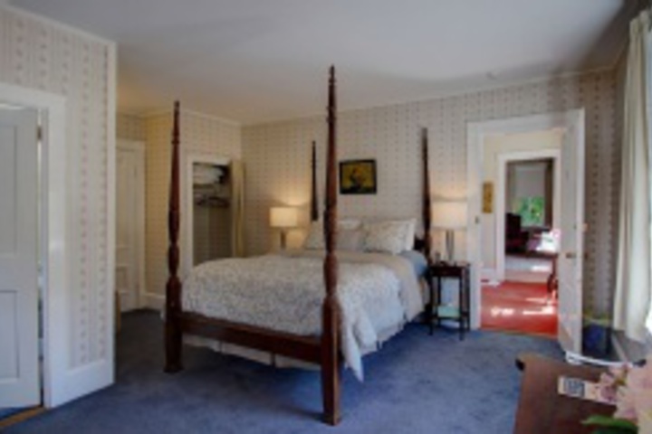 Room 67 of 408