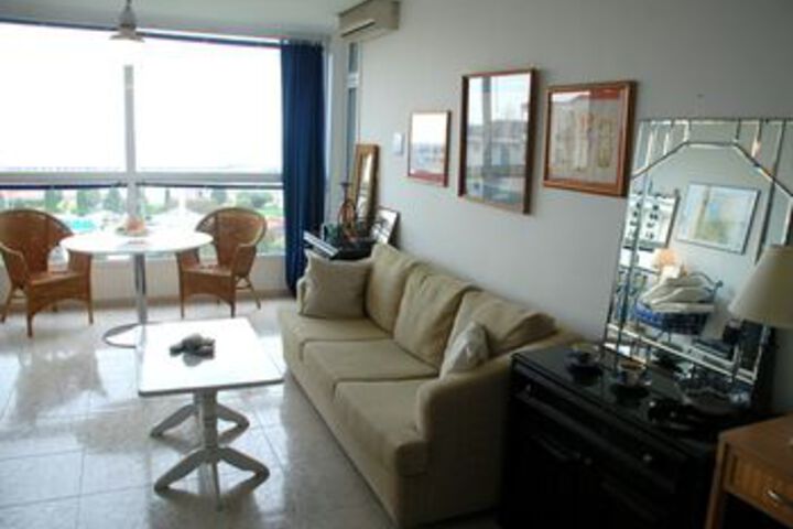 Room 22 of 26
