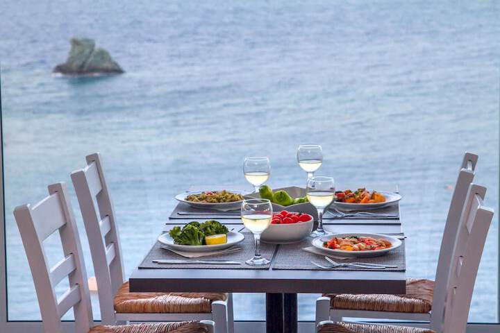 Dining 217 of 266