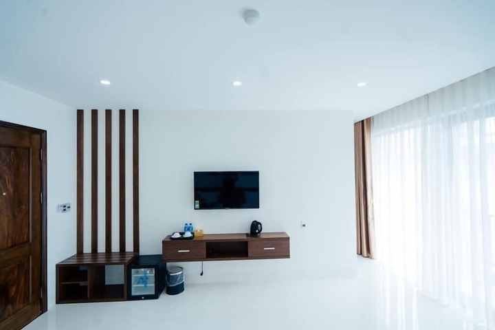 Room 25 of 41