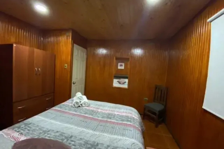 Room 3 of 7