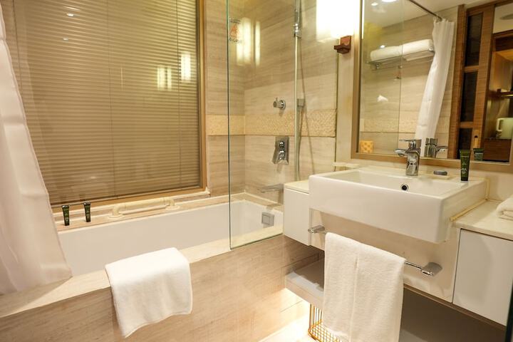 Bath Interior