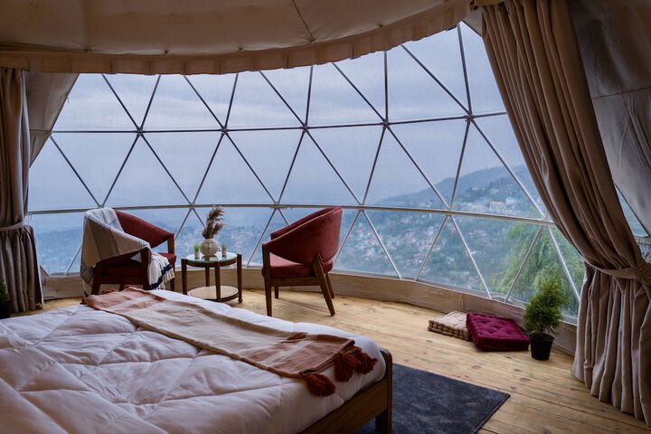 Room 4 of 15
