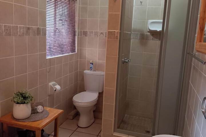 Room 28 of 52