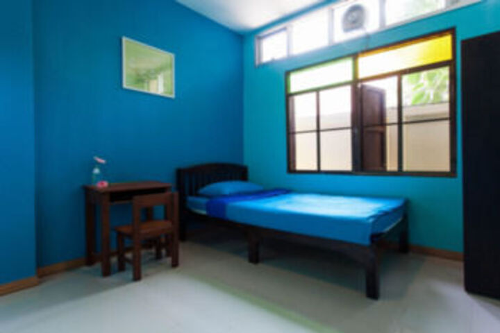 Room 26 of 40