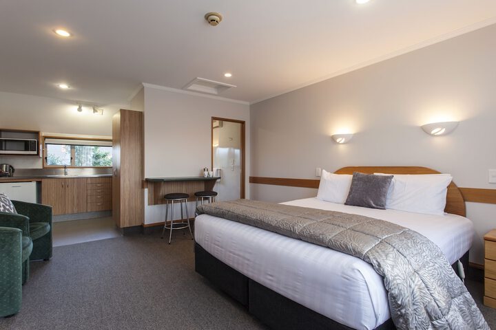 Room 10 of 46