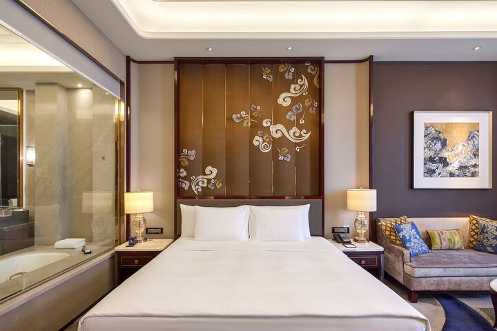 Room 19 of 58