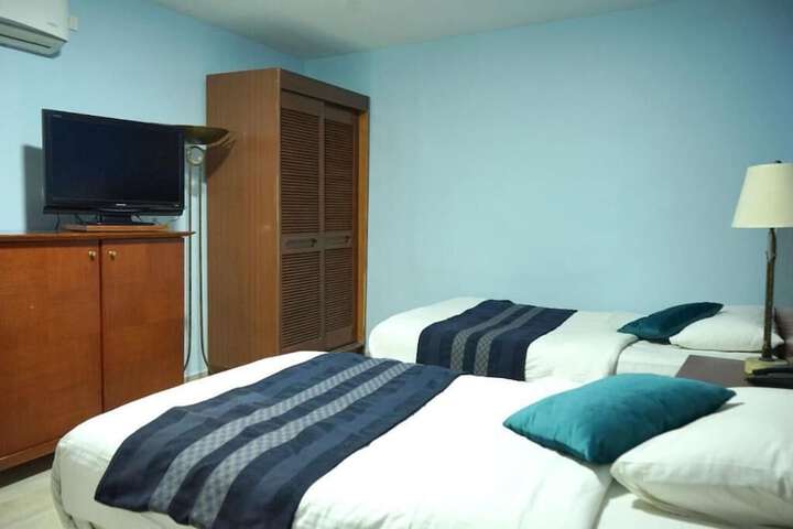 Room 14 of 49