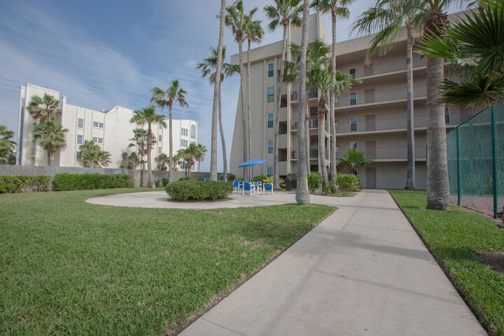 Property Grounds 25 of 28
