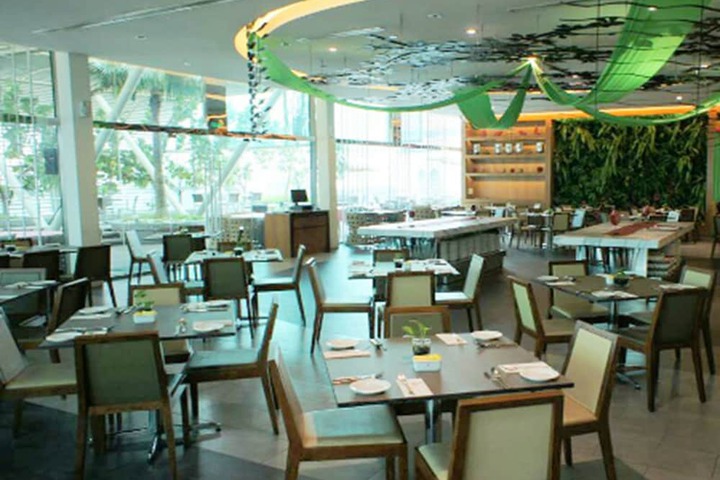 Dining Photos