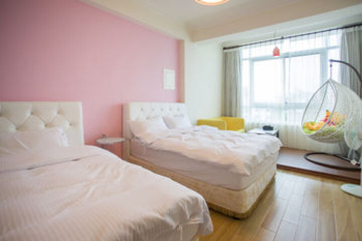 Room 6 of 22