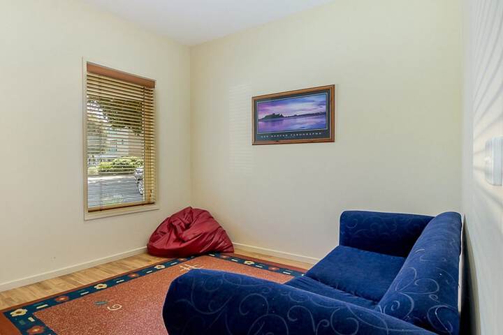 Room 8 of 20