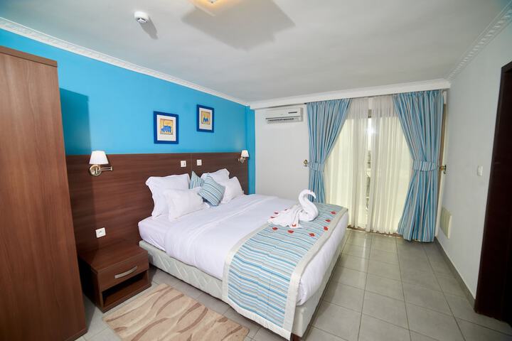 Room 26 of 50