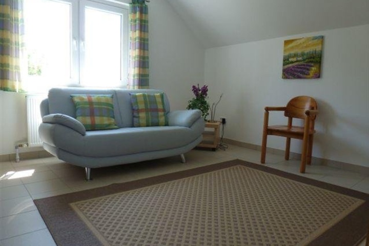 Room 9 of 15