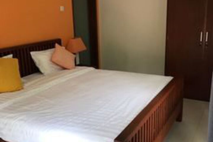 Room 3 of 12