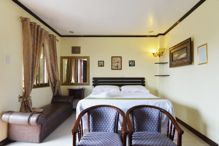 Room 4 of 63