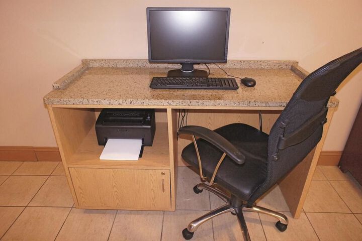 Business Center 19 of 45