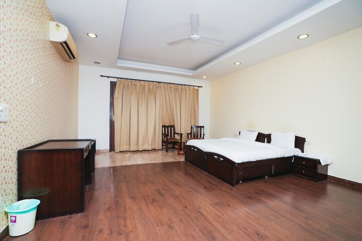 Room 12 of 39