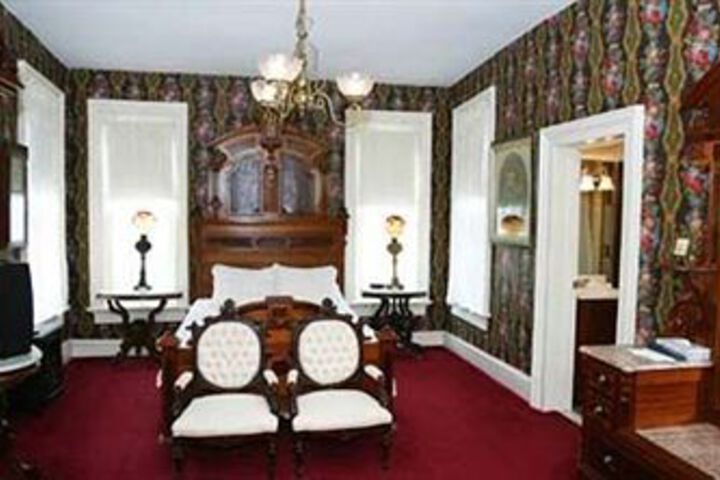 Room 45 of 117