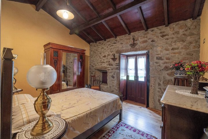 Room 3 of 12