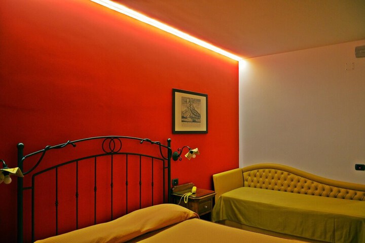 Room 11 of 61