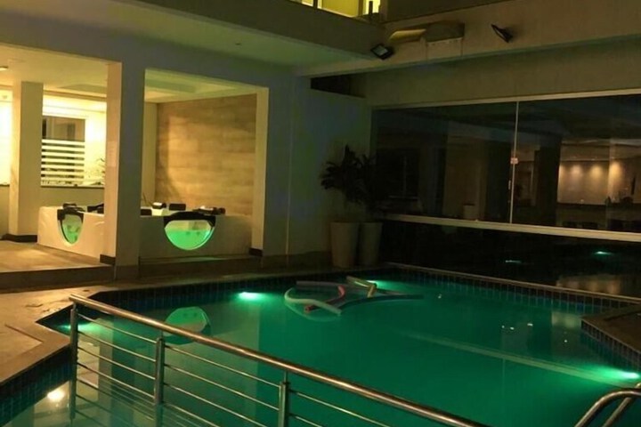 Pool 29 of 54