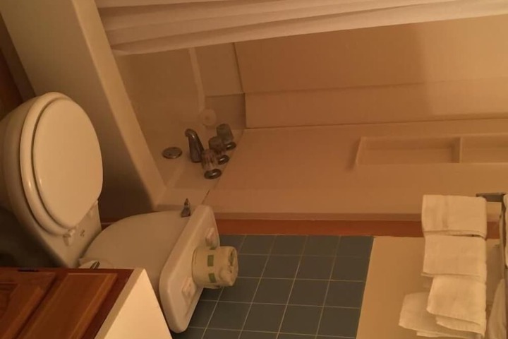 Room 41 of 53