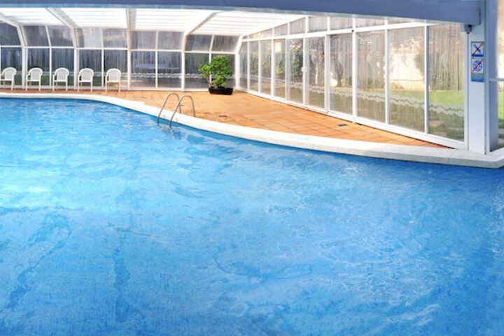 Pool Hotel