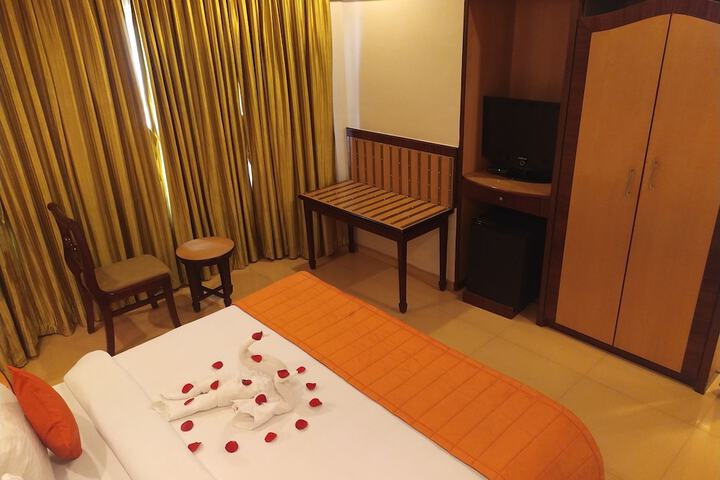 Room 40 of 96