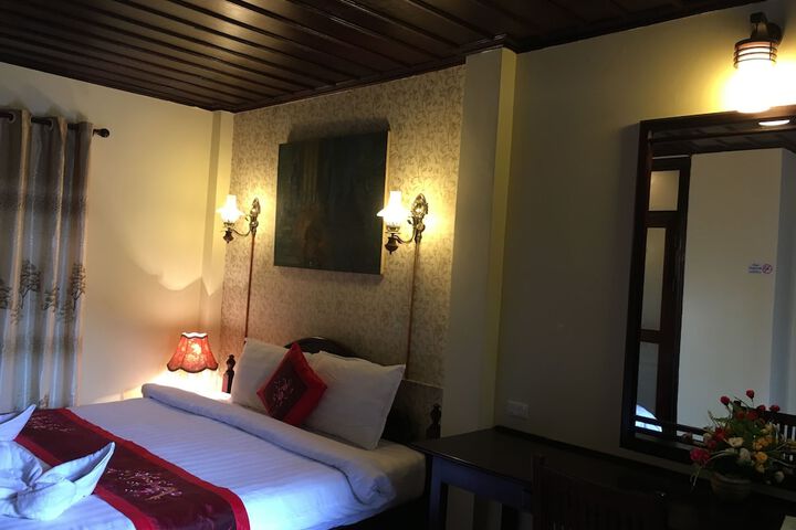 Room 2 of 29