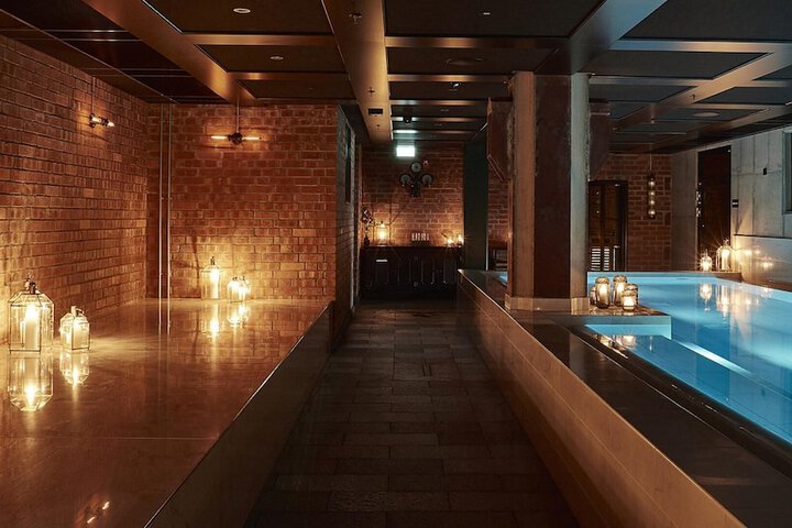 Pool 39 of 100