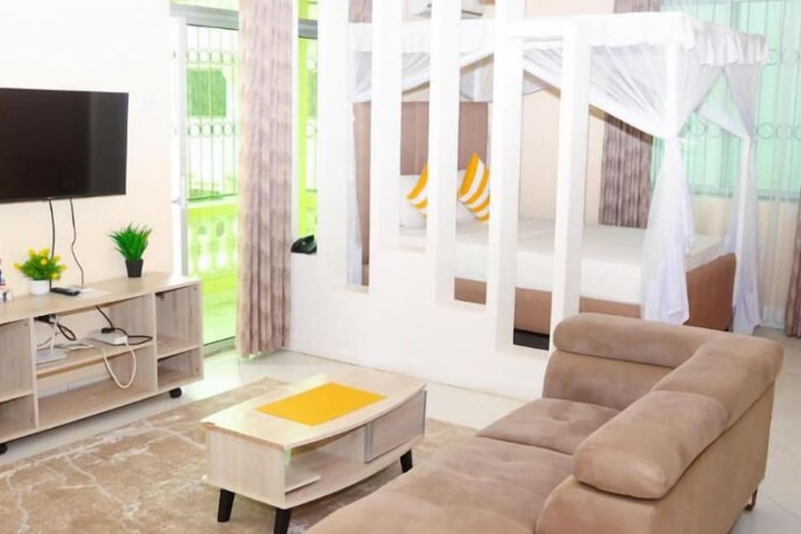 Room 3 of 9