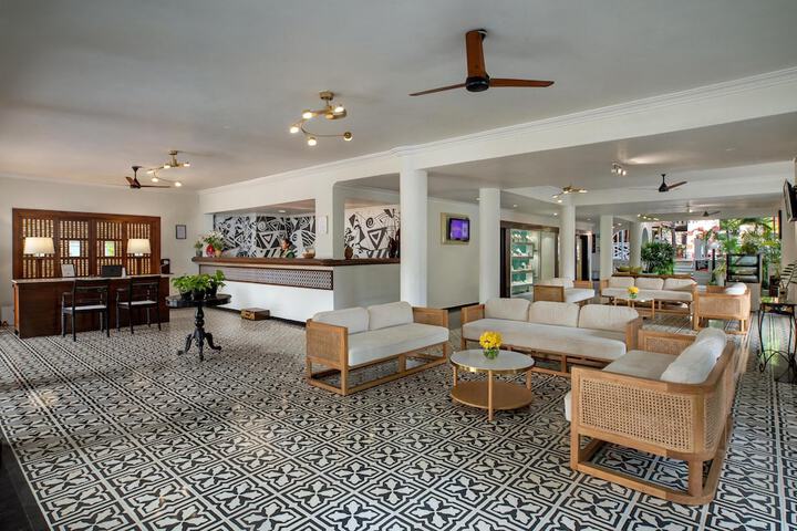Lobby Entry