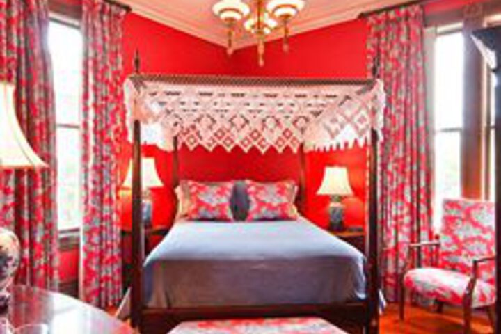 Room 35 of 71